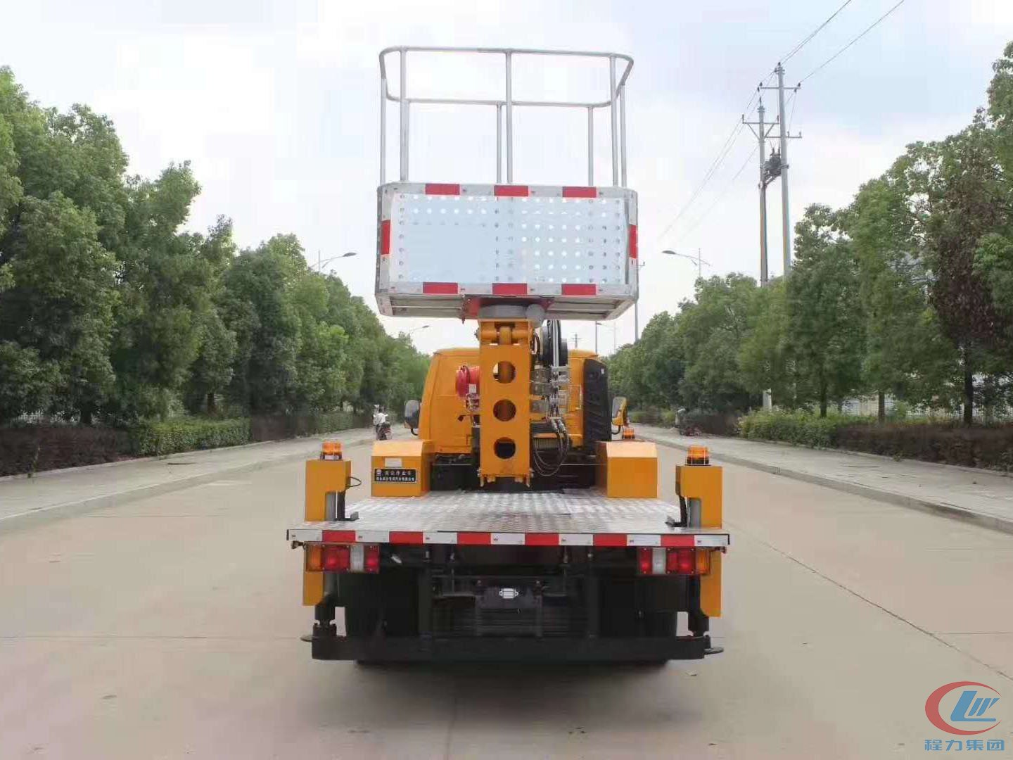 江鈴國六藍牌20米高空作業(yè)車