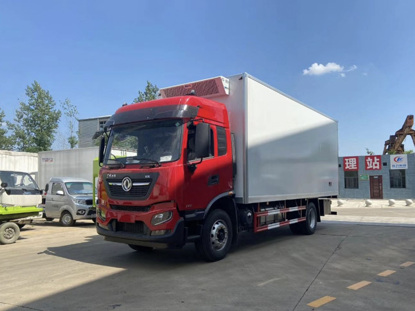 國六東風(fēng)天錦7.8米冷藏車