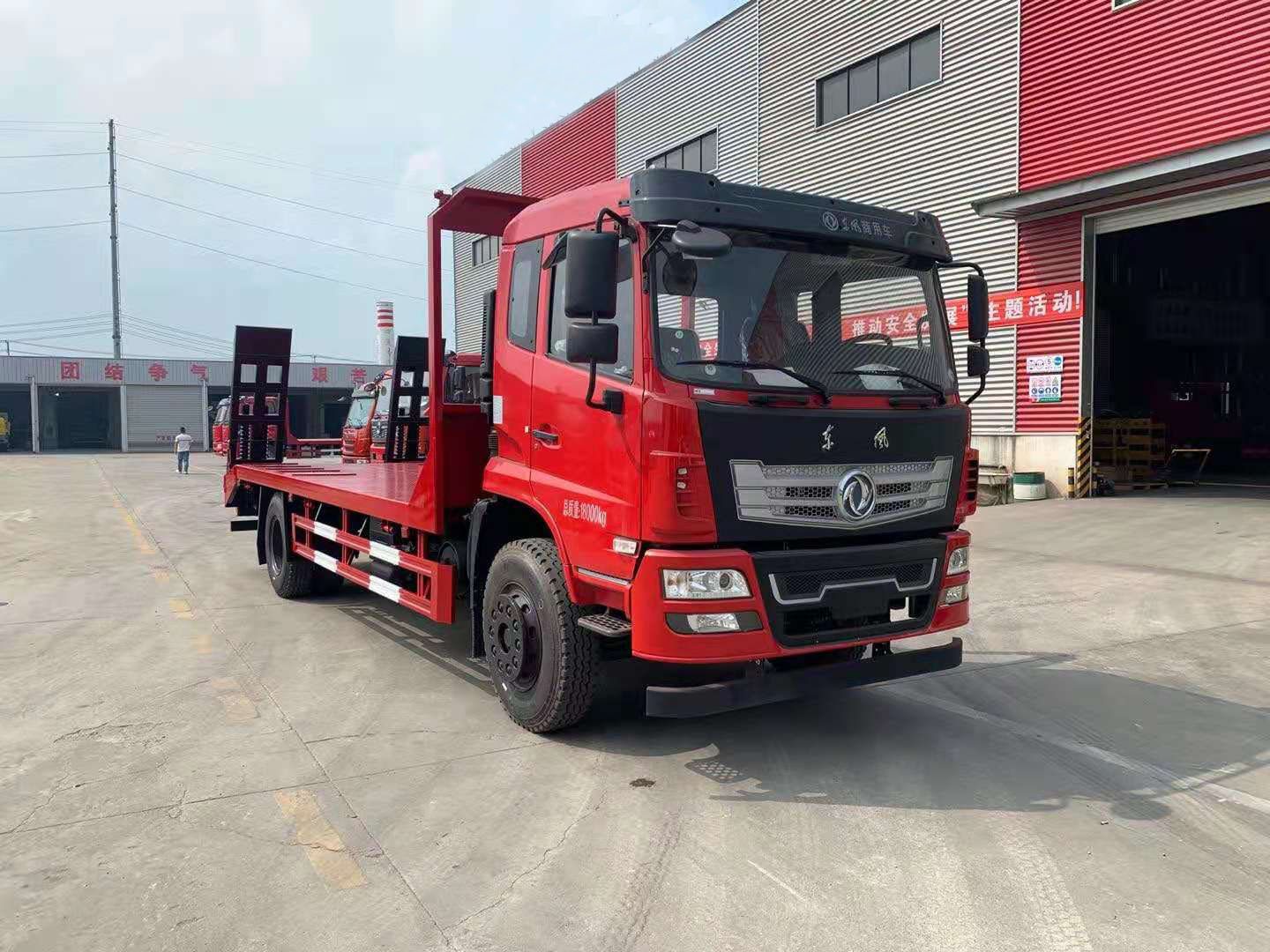 國六東風(fēng)D17-H平板運輸車圖片