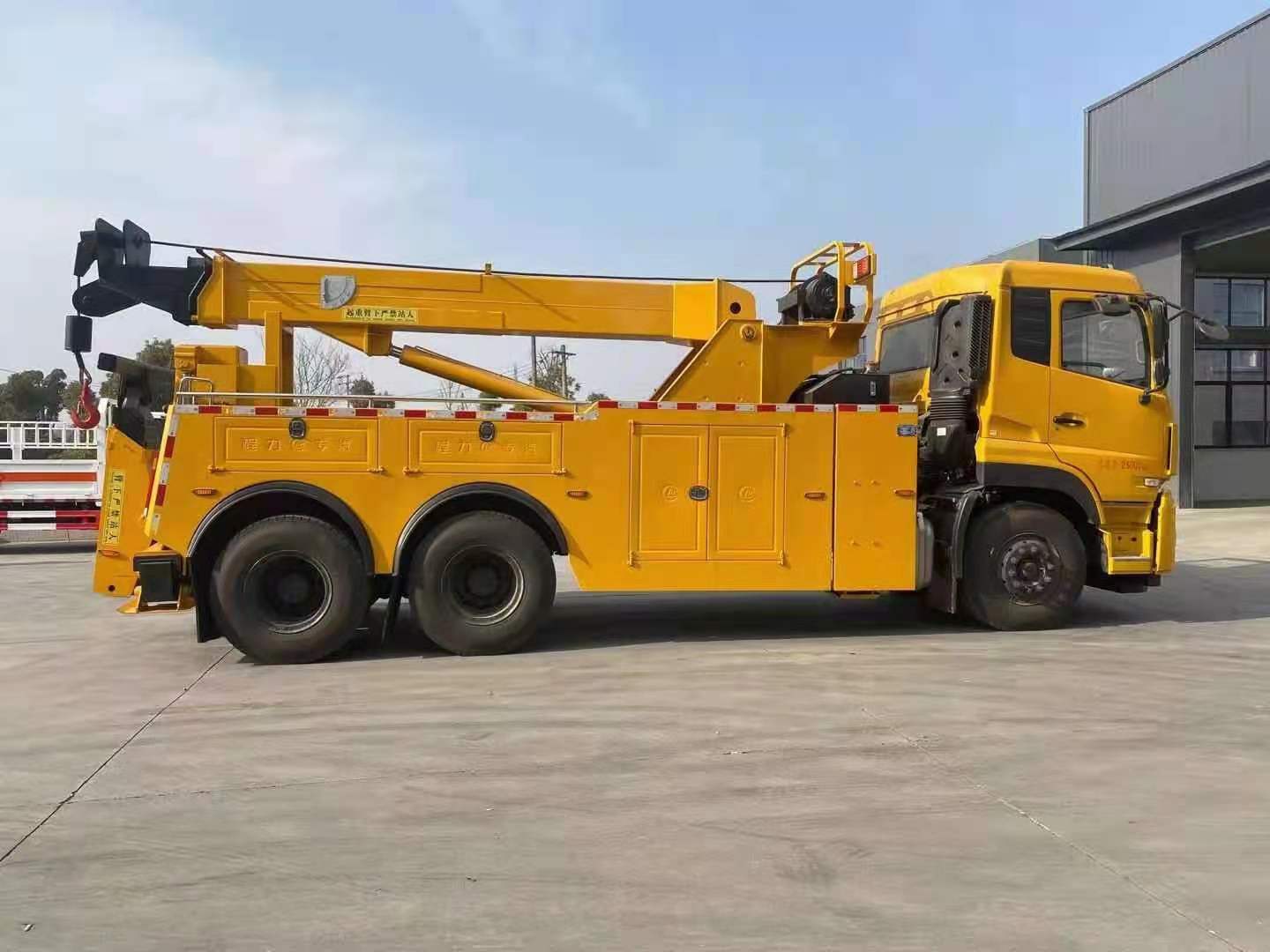 國(guó)六東風(fēng)天龍后雙橋拖吊分離清障車(chē)