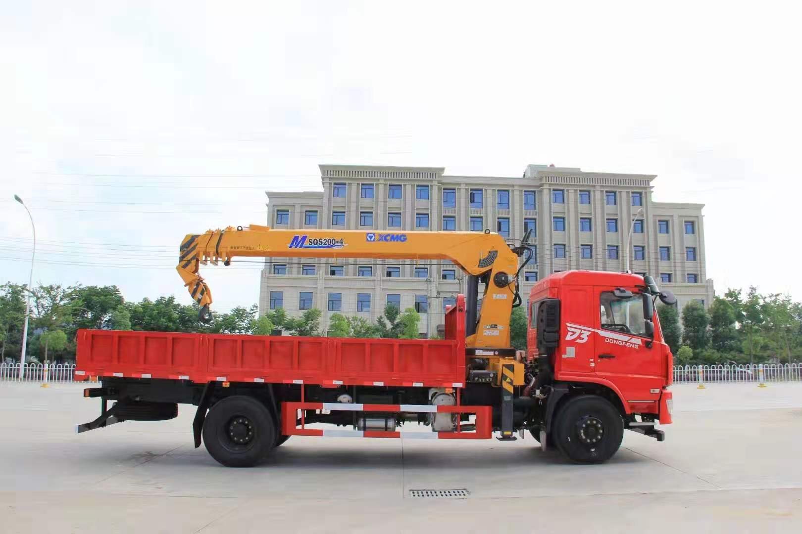 國(guó)六東風(fēng)暢行D3L單橋隨車吊
