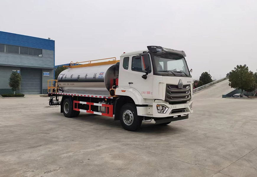 國(guó)六重汽12立方瀝青灑布車(chē)