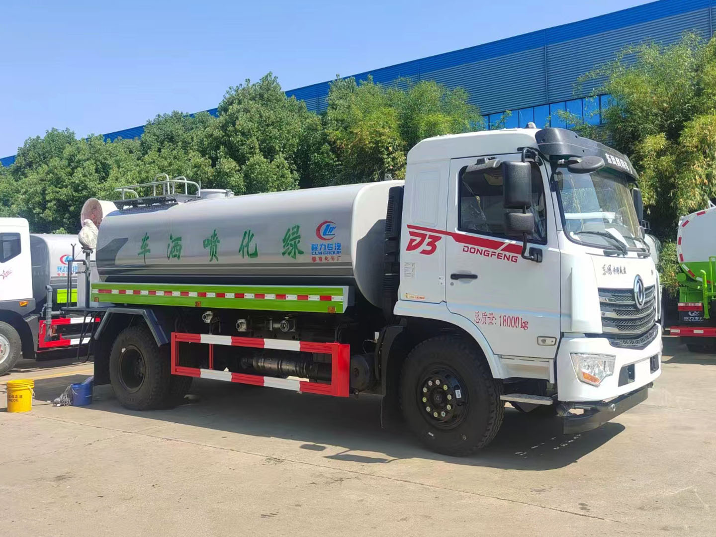 東風(fēng)專(zhuān)底D3灑水車(chē)