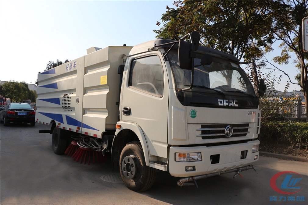 掃路車(chē)