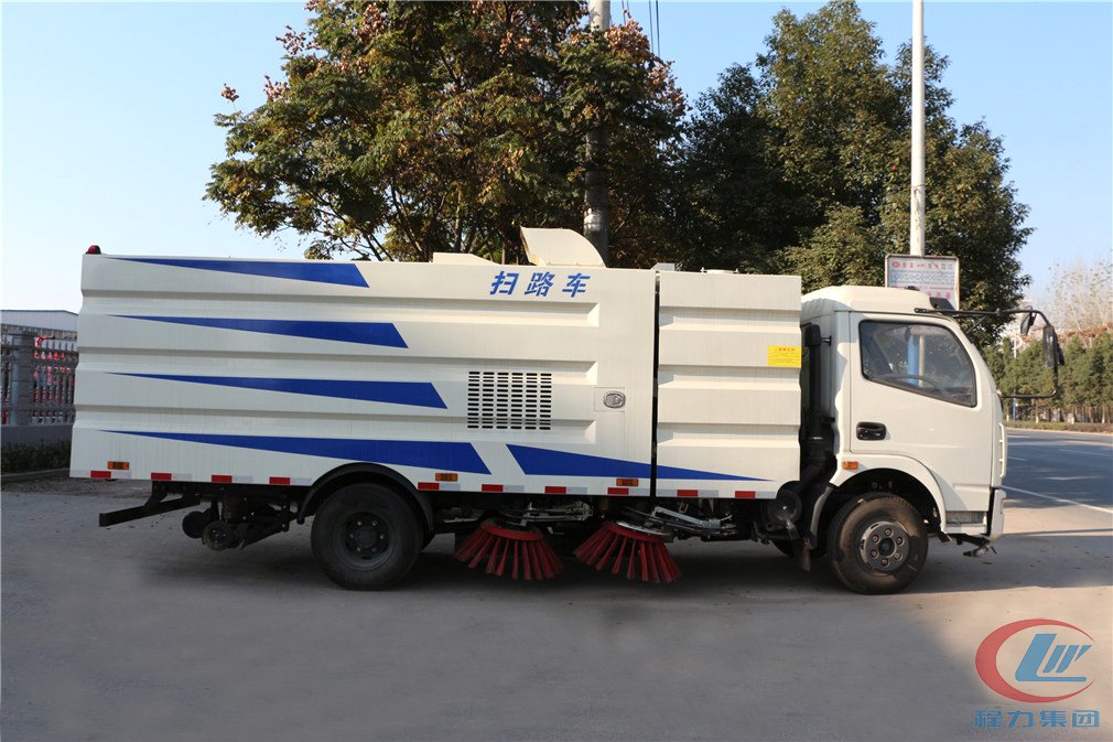 掃路車(chē)