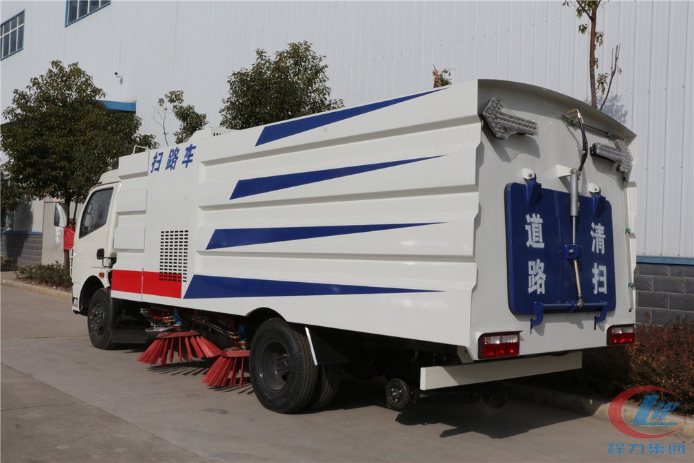 掃路車(chē)