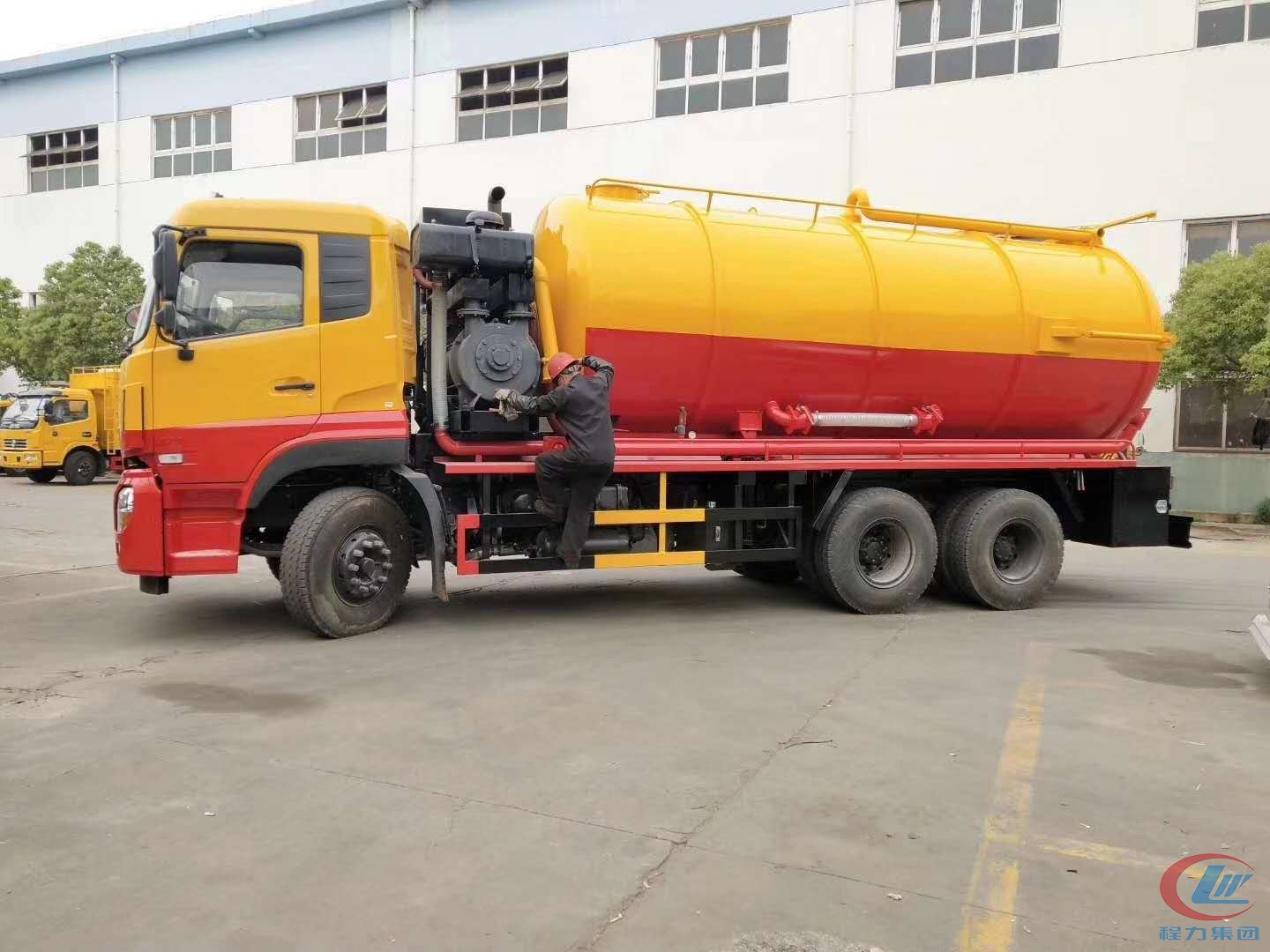 吸污車(chē)