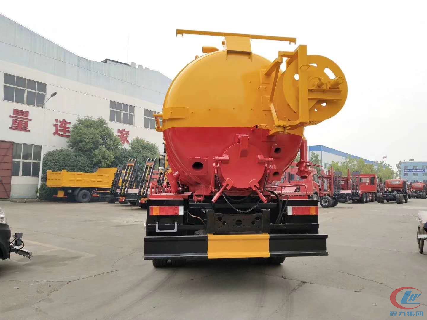 吸污車(chē)