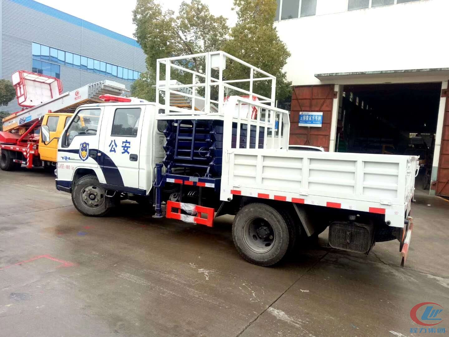 江鈴順達(dá)高空作業(yè)車(chē)高清圖片