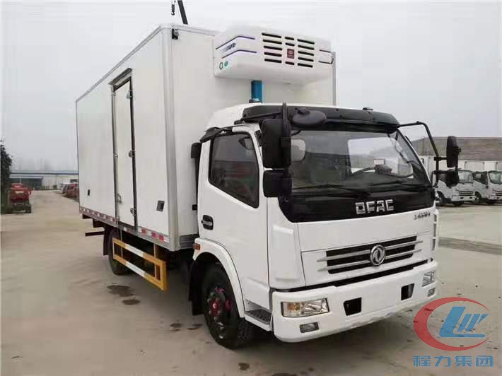 程力東風(fēng)多利卡D7冷藏車
