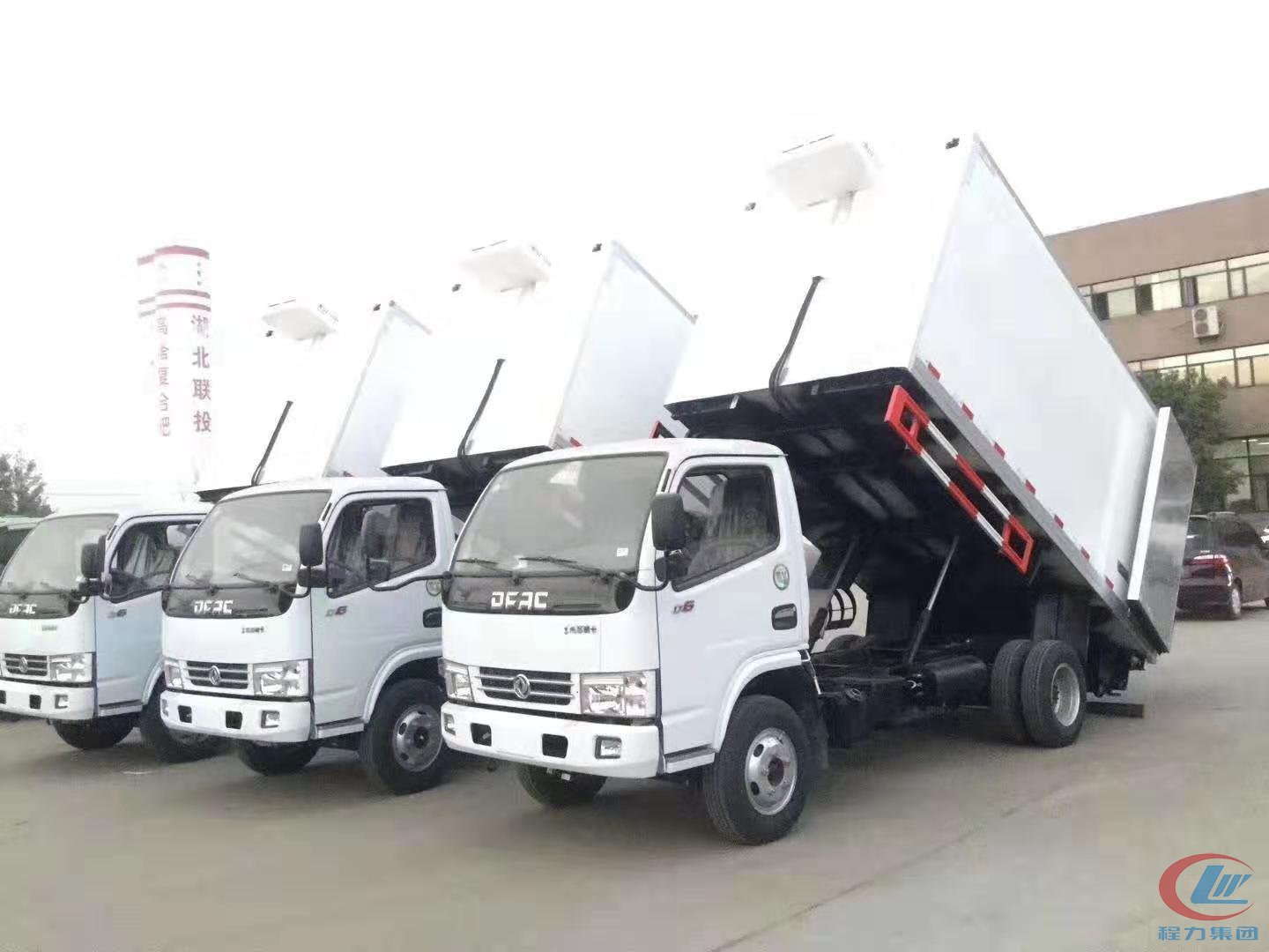 東風多利卡D6動物尸體運轉(zhuǎn)車