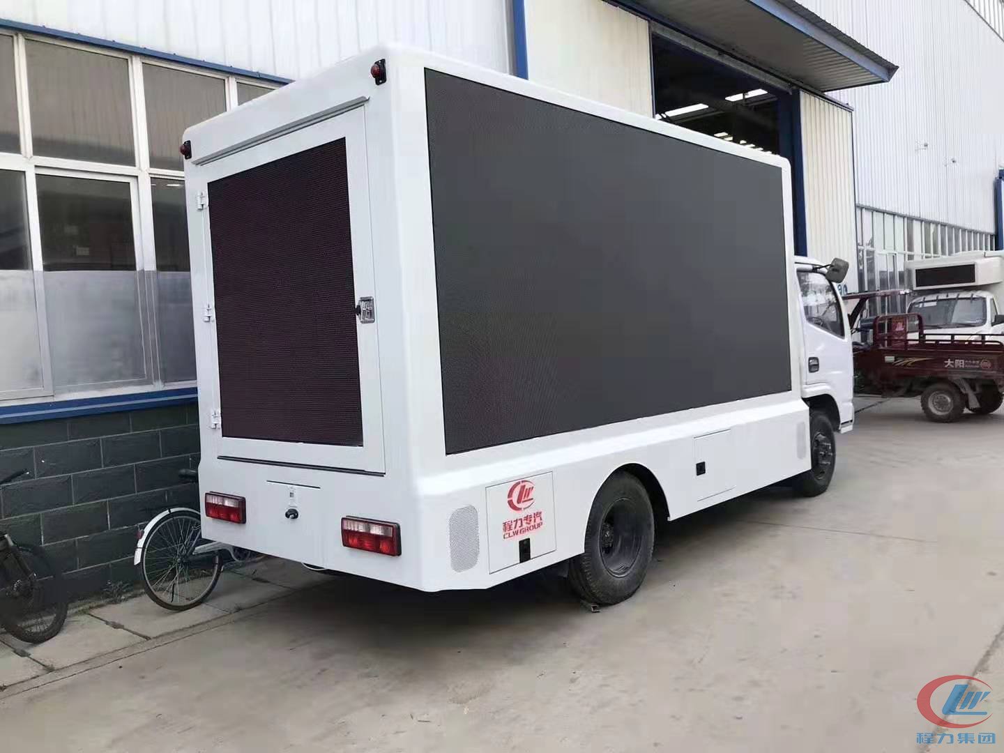 東風(fēng)小多利卡廣告宣傳車(chē)