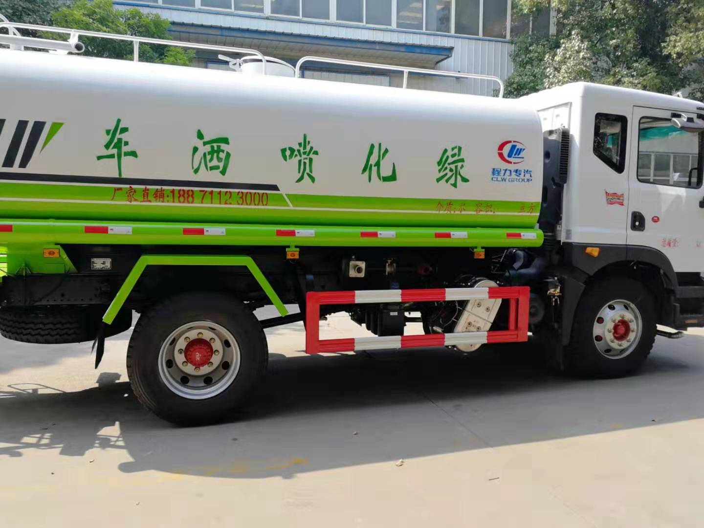 東風(fēng)多利卡D9國(guó)六灑水車(chē)
