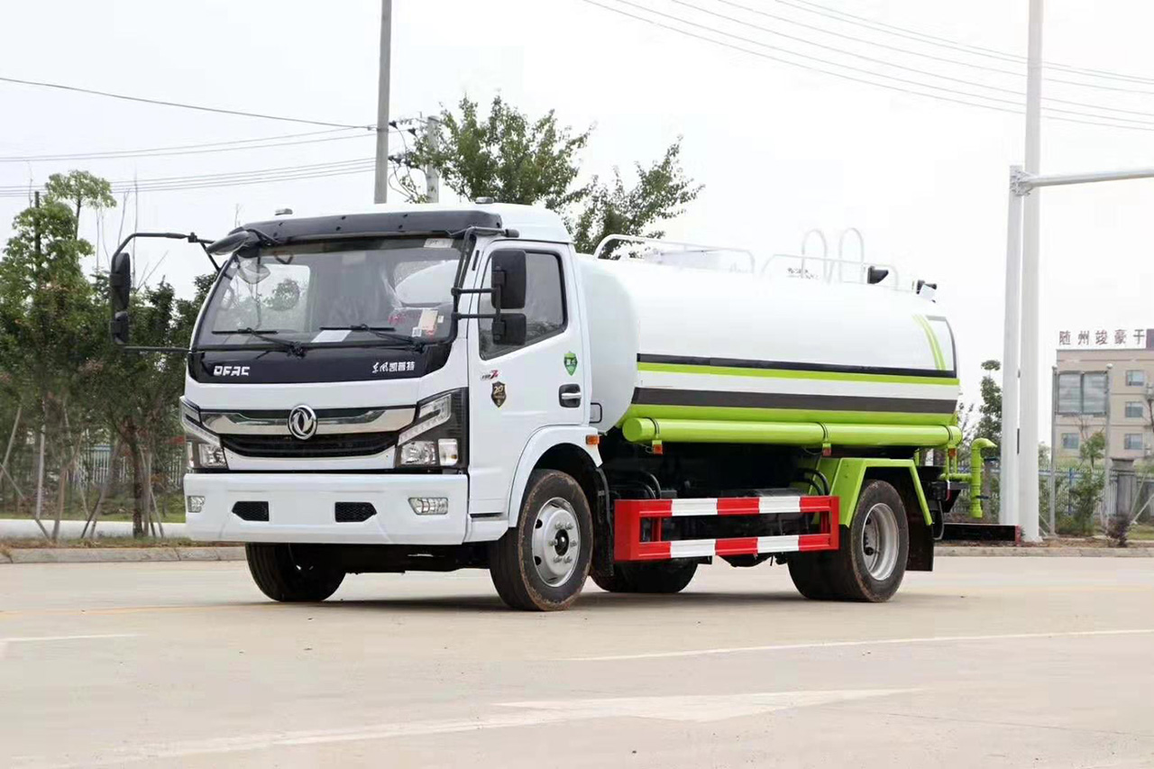 國(guó)六東風(fēng)凱普特K7綠化灑水車