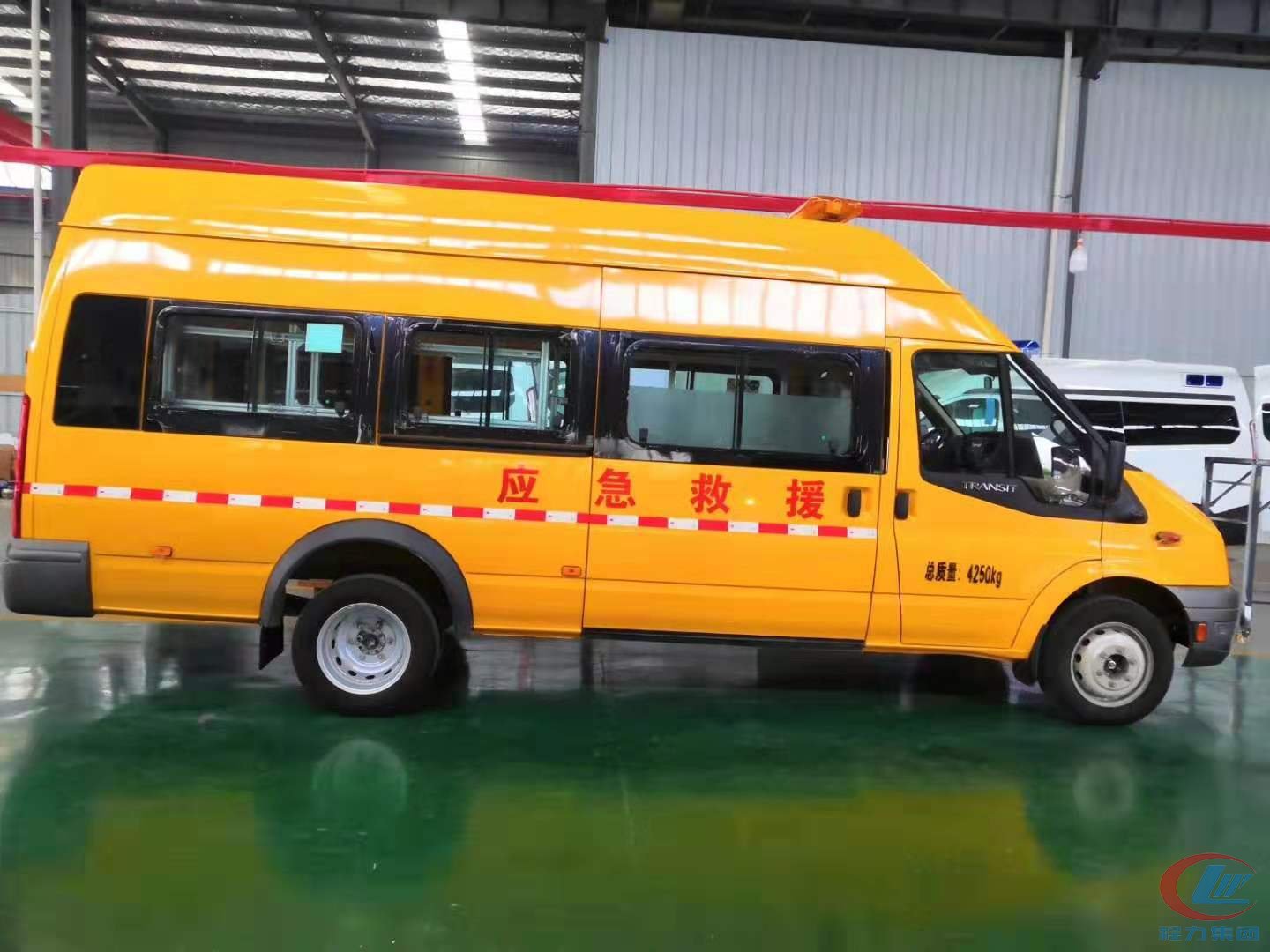 福特新時(shí)代客運(yùn)版救護(hù)車，福特應(yīng)急救援車