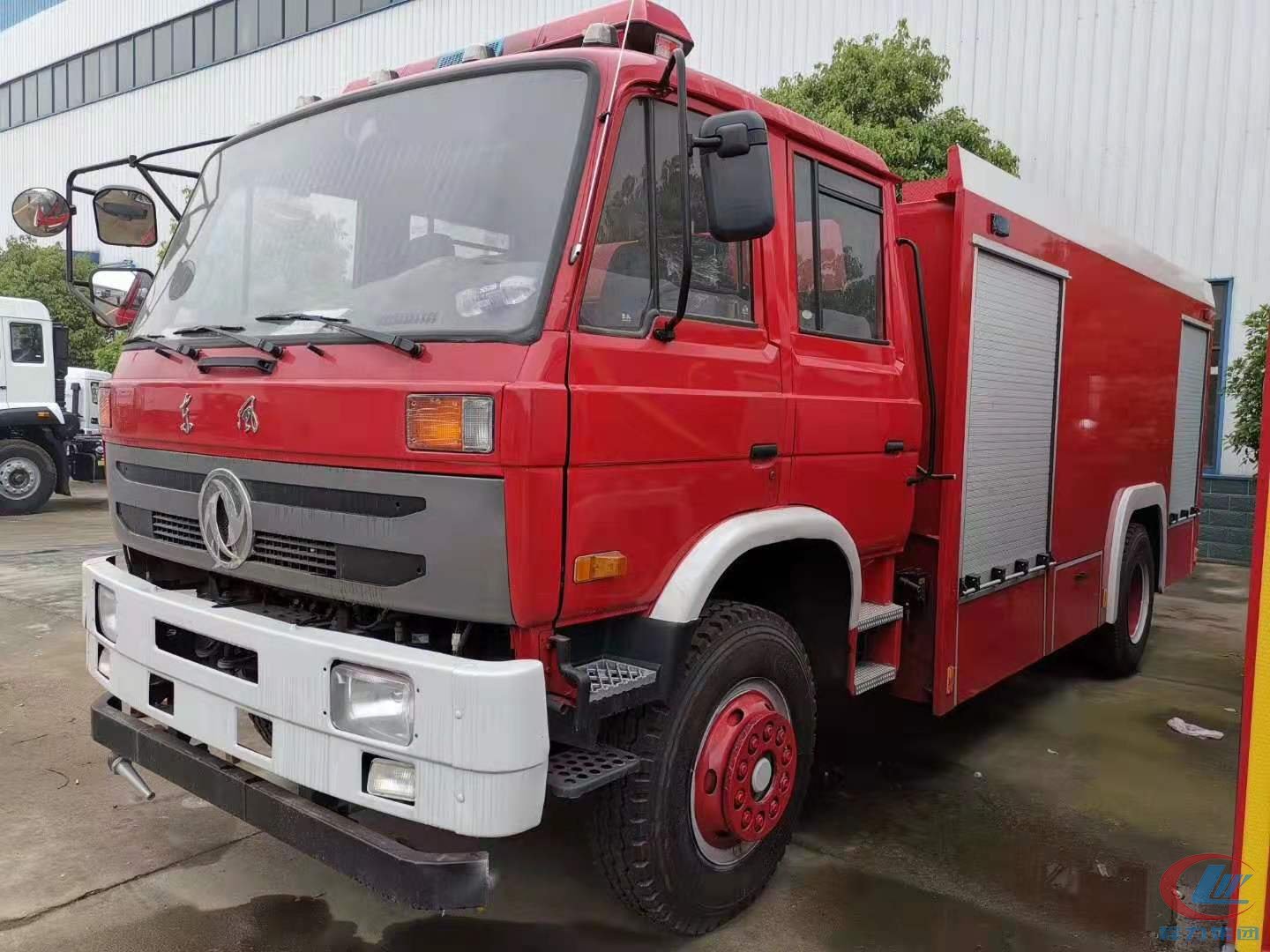 程力專(zhuān)汽東風(fēng)153水罐消防車(chē)