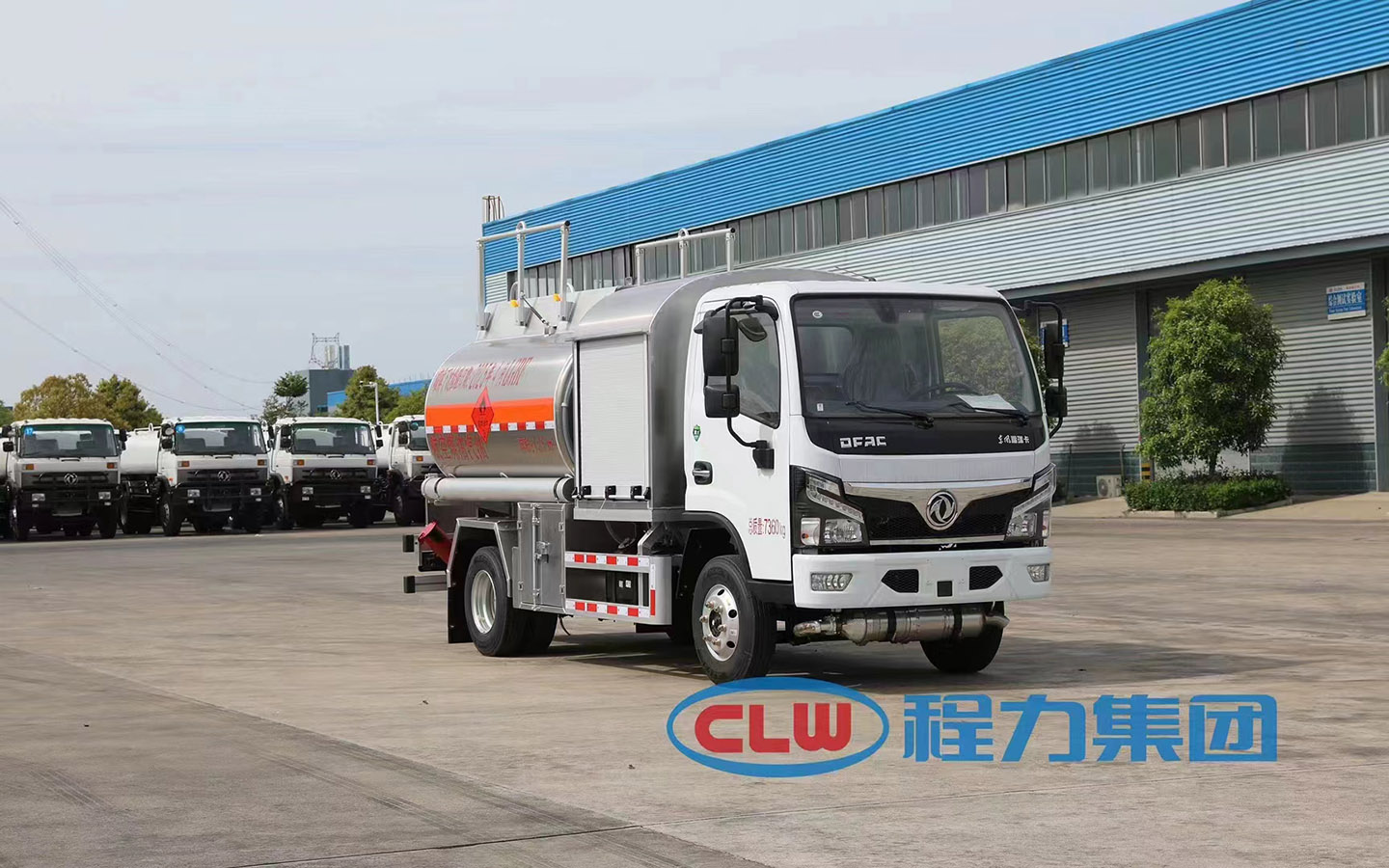 東風4立方小型飛機加油車