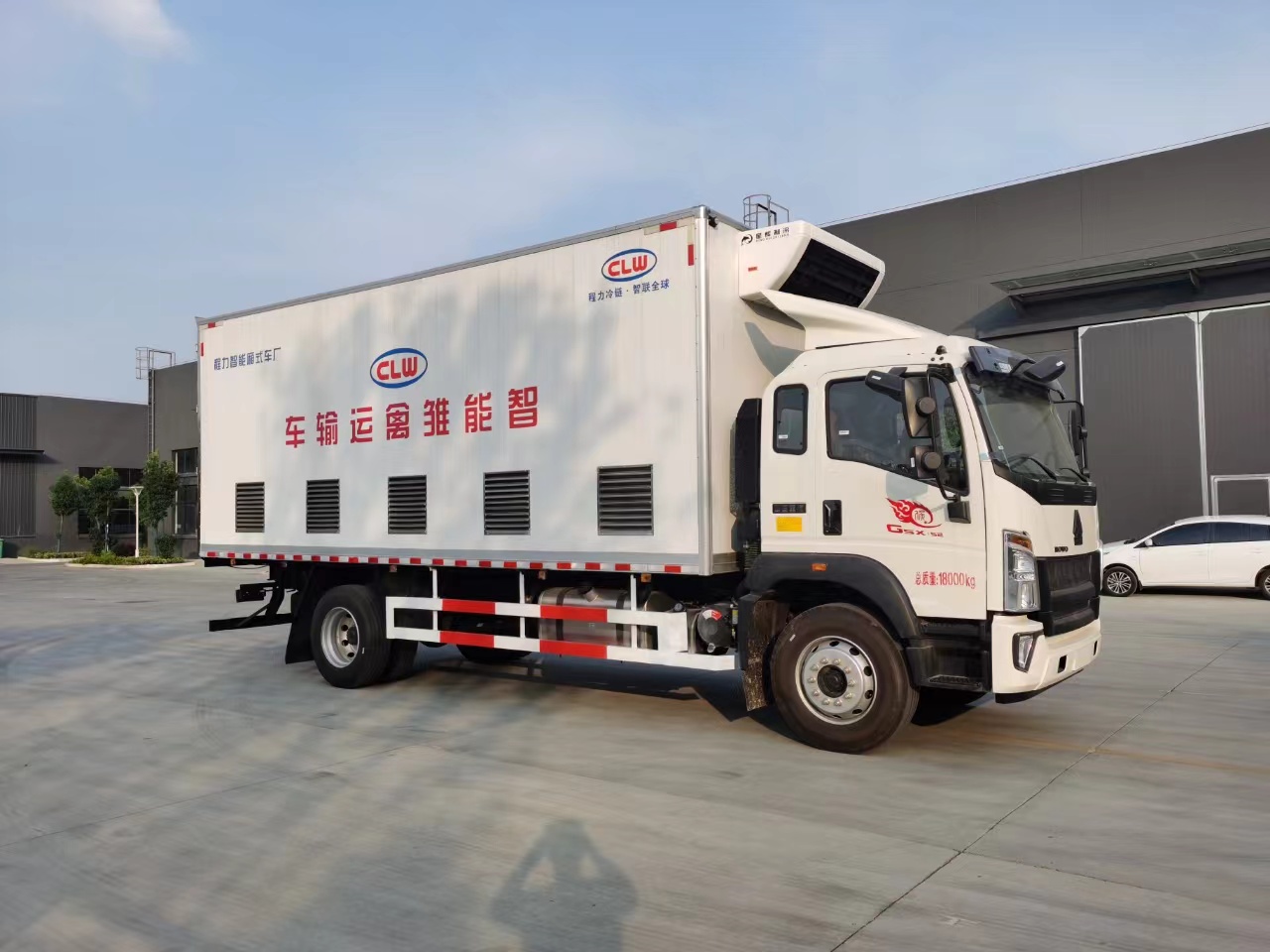 國六重汽豪沃雞苗車|畜禽運(yùn)輸車